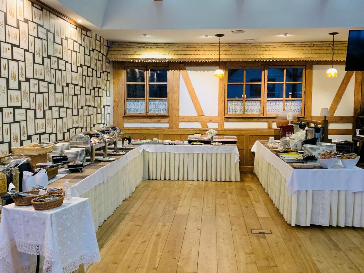 Hotel Niedzwiadek Wdzydze Kiszewskie Esterno foto