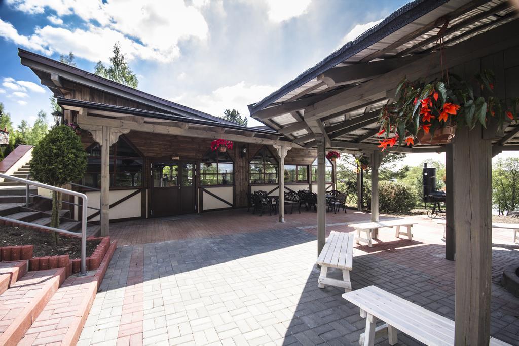 Hotel Niedzwiadek Wdzydze Kiszewskie Esterno foto