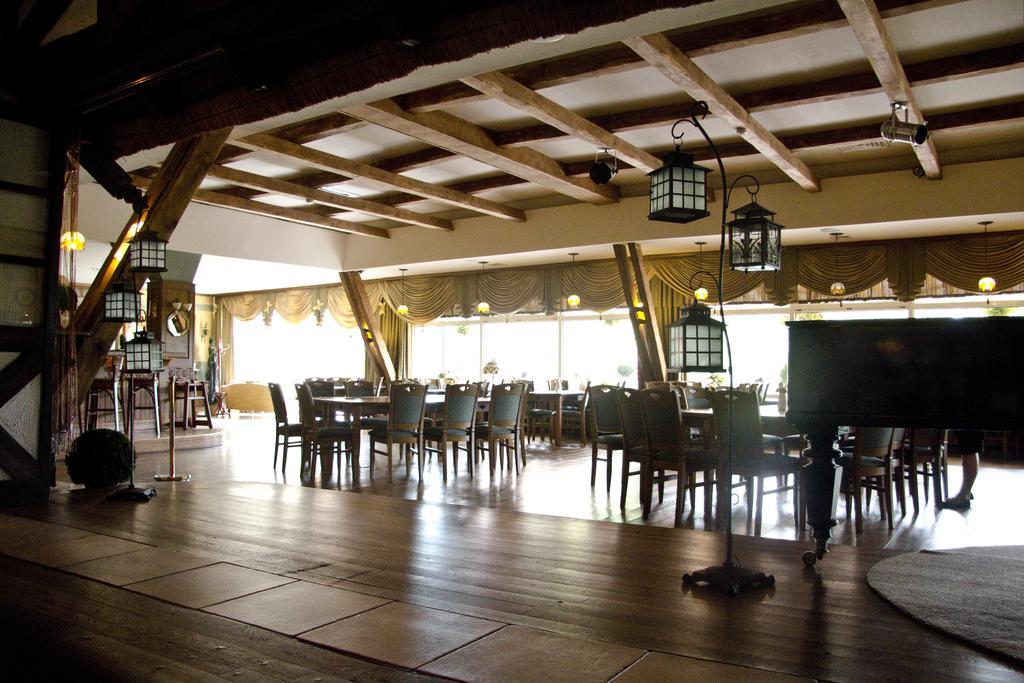 Hotel Niedzwiadek Wdzydze Kiszewskie Esterno foto