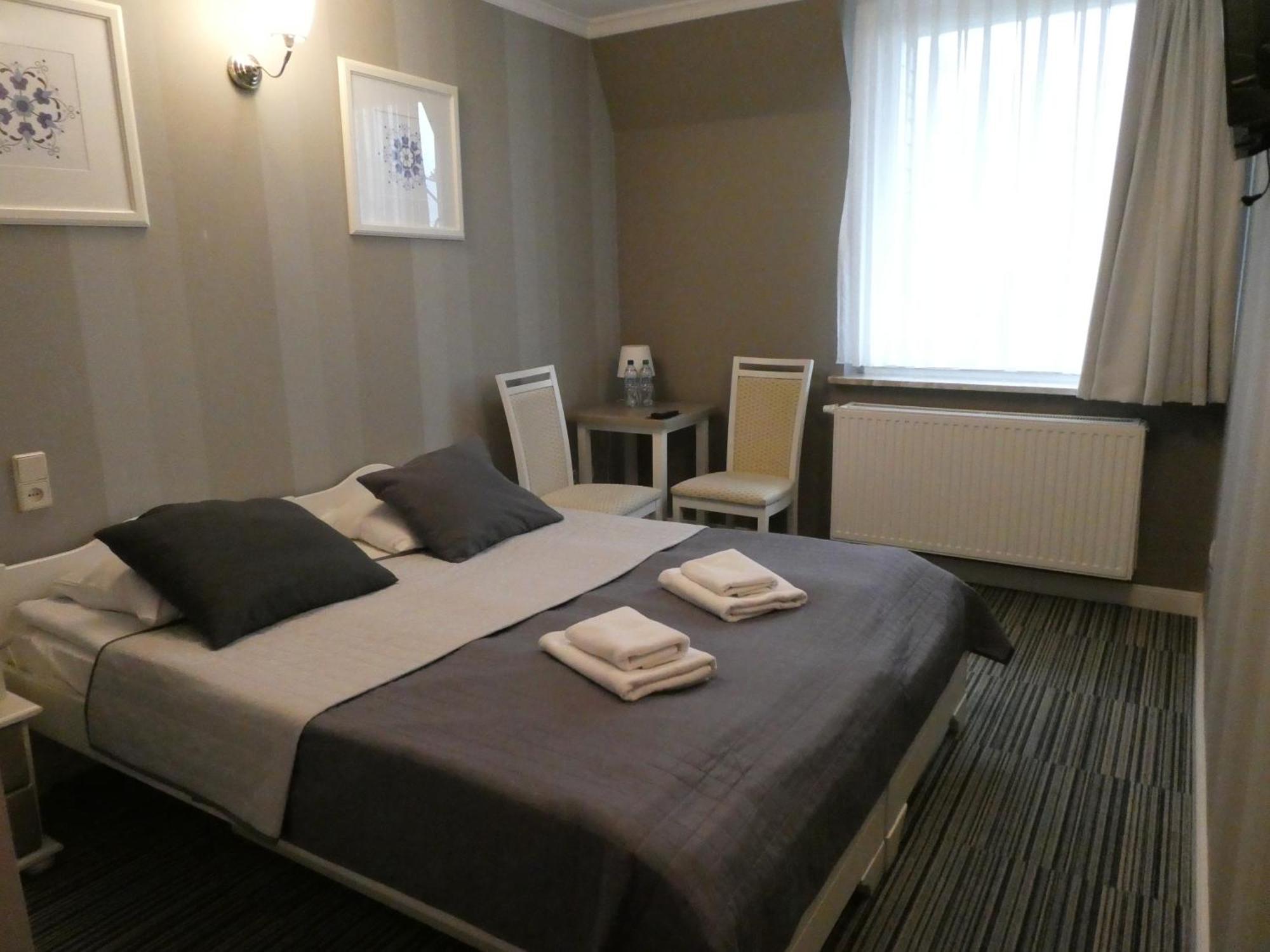 Hotel Niedzwiadek Wdzydze Kiszewskie Esterno foto