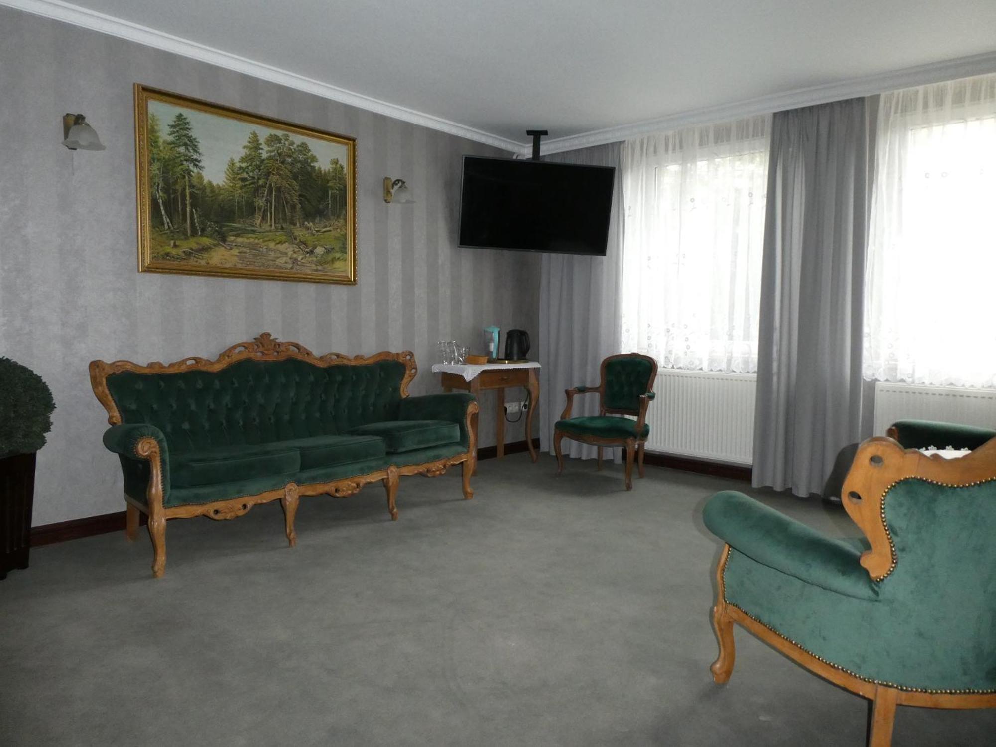 Hotel Niedzwiadek Wdzydze Kiszewskie Esterno foto
