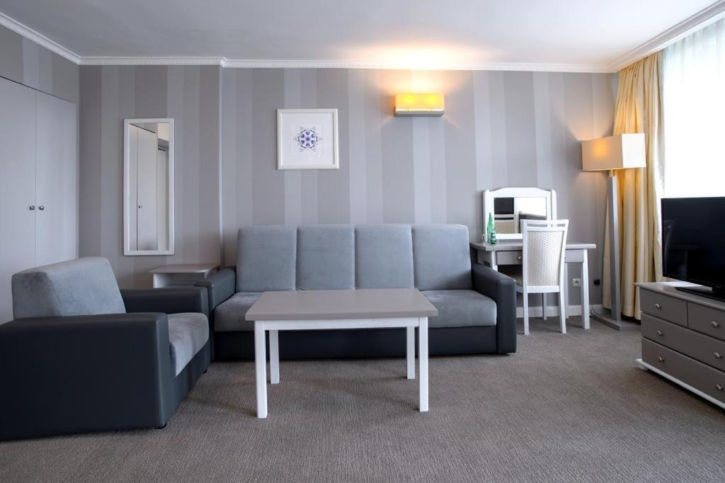 Hotel Niedzwiadek Wdzydze Kiszewskie Esterno foto